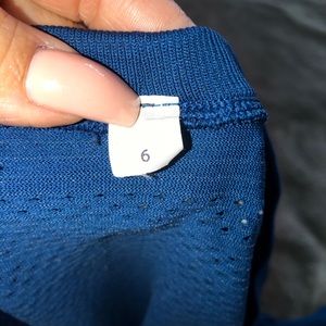 Lulu lemon breeze top